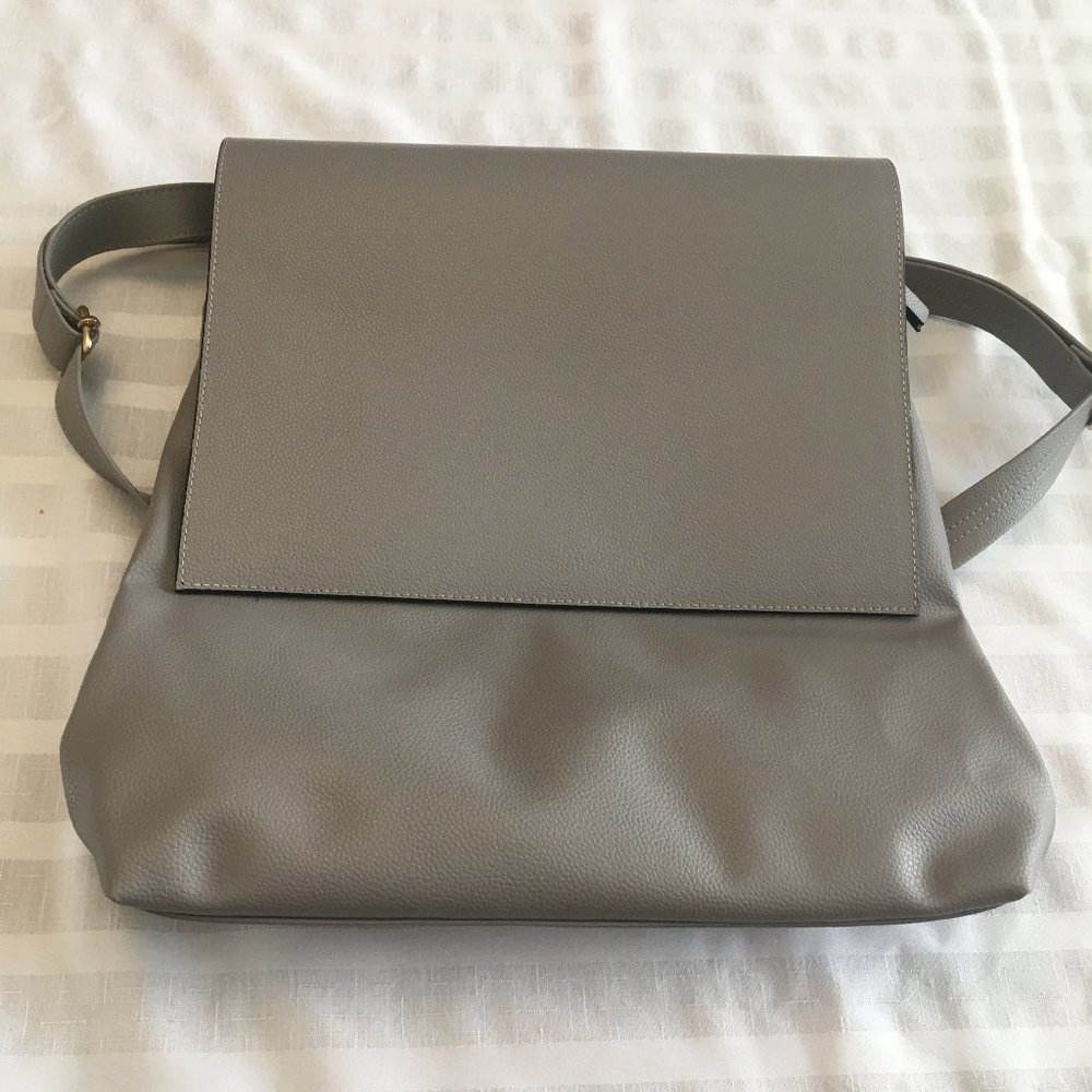 L'AUTRE SAC Rosa 3 in 1 gray ethical vegan leather backpack crossbody.